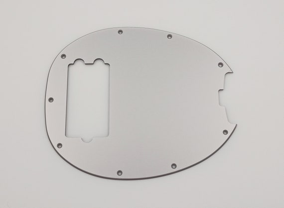 ミュージックマン スターリン USA　ピックガード Amazon.co.jp: Musiclily 9穴 Musicman Stingray ベース用
