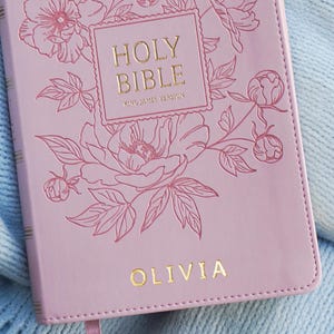 Personalized Pink Bible Christian Gift for Her Boho Flower KJV Bible with Name for Women Faux Leather Bible Custom English Holy Bible Gift