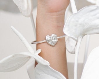 Sterling Silver Anthurium Flower Cuff Bracelet, Simple Heart Cuff, Silver Minimalist Bracelet, Anniversary Gift, Birthday Gift Mom Daughter