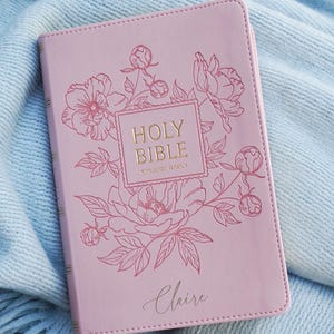 Personalized Pink Bible Christian Gift for Her Boho Flower KJV Bible with Name for Women Faux Leather Bible Custom English Holy Bible Gift