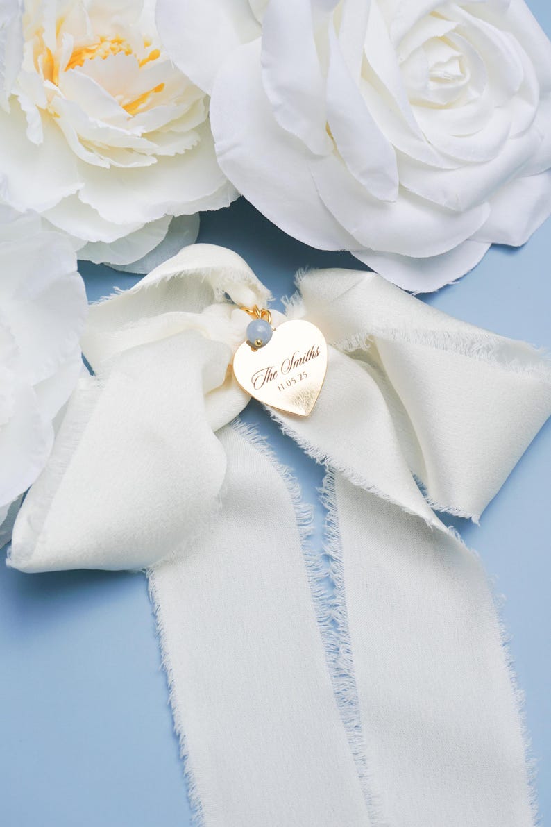 Personalized Bouquet Charm Gift for Bride Something Blue Gift Daughter Wedding Gift from Mom Wedding Bouquet Keepsake Charm Wedding Date