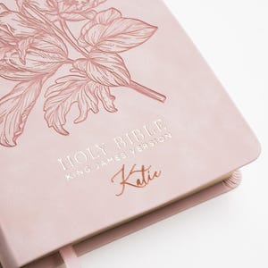 Personalized Pink Bible Christian Gift for Her Boho Flower KJV Bible with Name for Women Faux Leather Bible Custom English Holy Bible Gift image 11
