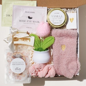 Flower Gift Box Sending Hug Gift for Women Birthday Gift Pink Gift Basket Spa Gift Box Get Well Gift for Her Thinking of You Self Care Gift