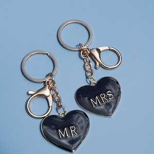 Mrs Keychain Bride Key Chain Best Friend Engagement Gift for Her Friend Newly Engaged Gift Bride to Be Gift Idea Just Engaged Gift Key Ring