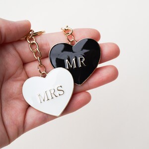 Mrs Keychain Bride Key Chain Best Friend Engagement Gift for Her Friend Newly Engaged Gift Bride to Be Gift Idea Just Engaged Gift Key Ring