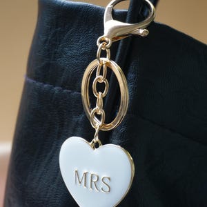 Mrs Keychain Bride Key Chain Best Friend Engagement Gift for Her Friend Newly Engaged Gift Bride to Be Gift Idea Just Engaged Gift Key Ring