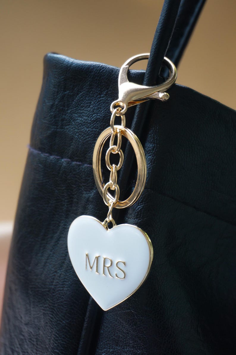 Mrs Keychain Bride Key Chain Best Friend Engagement Gift for Her Friend Newly Engaged Gift Bride to Be Gift Idea Just Engaged Gift Key Ring