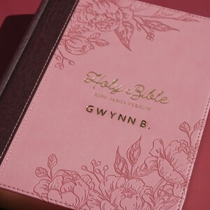 Personalized Pink Bible Christian Gift for Her Boho Flower KJV Bible with Name for Women Faux Leather Bible Custom English Holy Bible Gift image 13