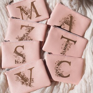 Pequeño obsequio personalizado para dama de honor Cartera con monograma personalizado Bolsos con monograma para dama de honor Caja de regalo de solicitud Idea de regalo para propuesta de dama de honor