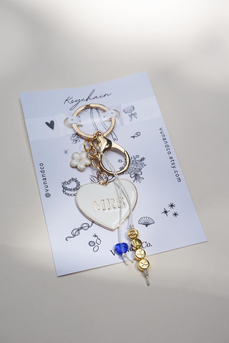 Mrs Keychain Bride Key Chain Best Friend Engagement Gift for Her Friend Newly Engaged Gift Bride to Be Gift Idea Just Engaged Gift Key Ring
