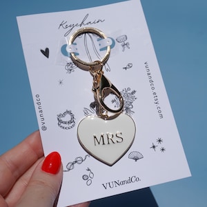 Mrs Keychain Bride Key Chain Best Friend Engagement Gift for Her Friend Newly Engaged Gift Bride to Be Gift Idea Just Engaged Gift Key Ring