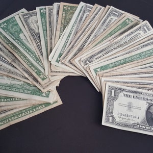 LOT OF (5) 1 DOLLAR U.S. Silver Certificates / 1935 and 1957 / Old Vintage Estate Currency Money