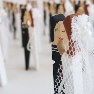 Pin personalizzato Wedding Place Card Holder Table Decor, Wedding Number Holders, Bride & Groom Place Card Holder, Set di 150