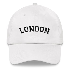 Boné de beisebol de Londres branco com letras pretas | Presente para ele | Presente para ela | Boné de beisebol britânico | Chapéu do Reino Unido | Chapéu anglófilo | Dia das mães