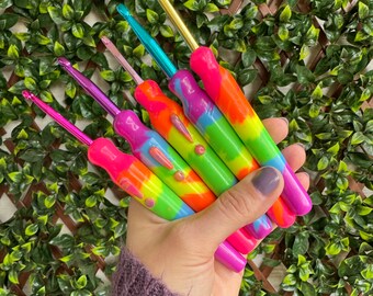 Ready to Ship ** Custom Crochet Hook, Neon Rainbow, Comfort Grip, Polymer Ergonomic Crochet Hooks, Custom Knitting Tool,  Novelty Hooks, fun