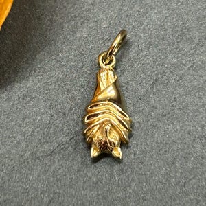 Bronze Hanging Bat Charm, Realistic Bat Charm, Vampire Charm, Halloween Charm, Bronze Charm, You Receive ONE Charm
