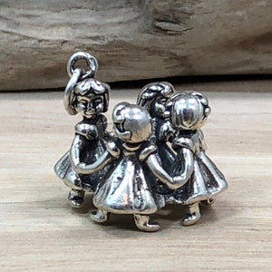 Ring Around the Rosie Charm, Sterling Silver Charm, Nursery Rhyme Charm, Fairy Tale Charm, Childhood Stories, Ring Around the Rosie Gift