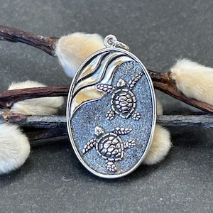 Sterling Silver Baby Sea Turtles Pendant, Sea Turtle Pendant, Turtle Charm, Sea Life Charm, Ocean Charm, Ocean Pendant, Beach Charm