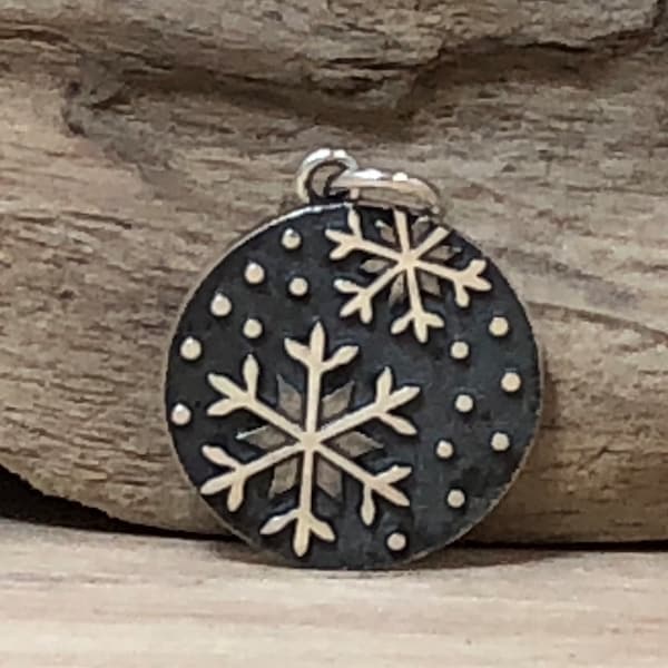 Sterling Silver Snowflake Charm, Falling Snowflakes Pendant, Winter Charm, Snow Charm, Snowflake Charm