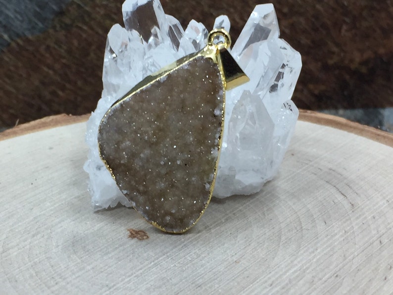 Drusy Free Form Druzy Pendant Gemstone Pendant Druzy Pendant Gold Plated Druzy Druzy PG2601C Druzy Agate Pendant