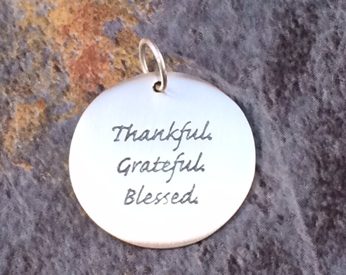 One (1) Ganz In All Things Be Grateful Charm Token Rock ~ Phrase Will Vary