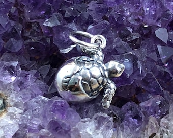 Baby Sea Turtle Charm, Sea Turtle Charm, Baby Sea Turtle Pendant, Sea Life Charm, Ocean Charm, Ocean Pendant, Beach Charm, Sterling Silver