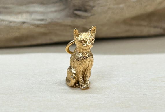 Bronze 3D Cat Pendant, Cat Charm, Kitten Charm, Kitty Charm, Cat Charm, Bronze Cat Charm, Animal Lover Charm, Animal Charm