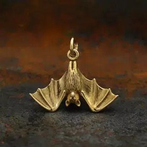 Bronze Realistic Bat Charm, Bat Charm, Hanging Bat Charm, Vampire Charm, Halloween Charm, Natural Bronze Charm