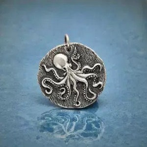 Sterling Silver Octopus Coin Pendant Octopus Charm, Sterling Silver Octopus Charm, Sea Life Charm, Beach Charm