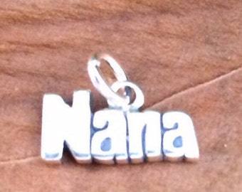 Nana Charm, Colgante Nana, Joyería Nana, Colgante de la abuela, Encanto de la abuela, Encanto de plata de ley, Colgante de plata de ley, PEQUEÑO