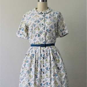 Vintage 1950s Ginham Girl fruit pear tree Novelty Print Cotton Day House Dress POCKET M // US 0 2 4 xs
