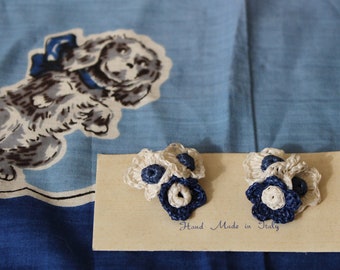 Vintage 50s 60s New Old Stock Blue White Summer Raffia Floral Novelty Earrings Made in Italy clip earrings //  pin up Sweet