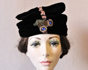 Vintage 1950s 50s Fancy Mr. John Originals Black velvet ruched Multicolor accents Women's Hat / Size 22