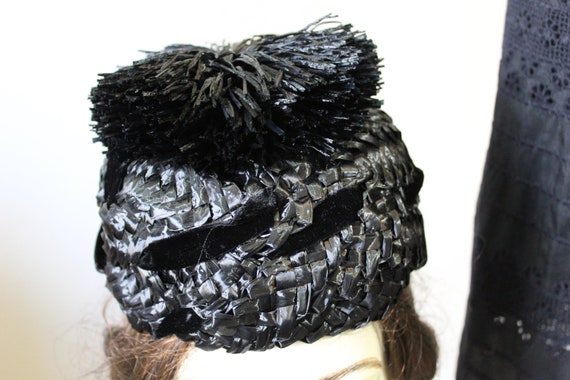 Vintage 1950s 60s Black Raffia Hat with Pom Pom M… - image 9