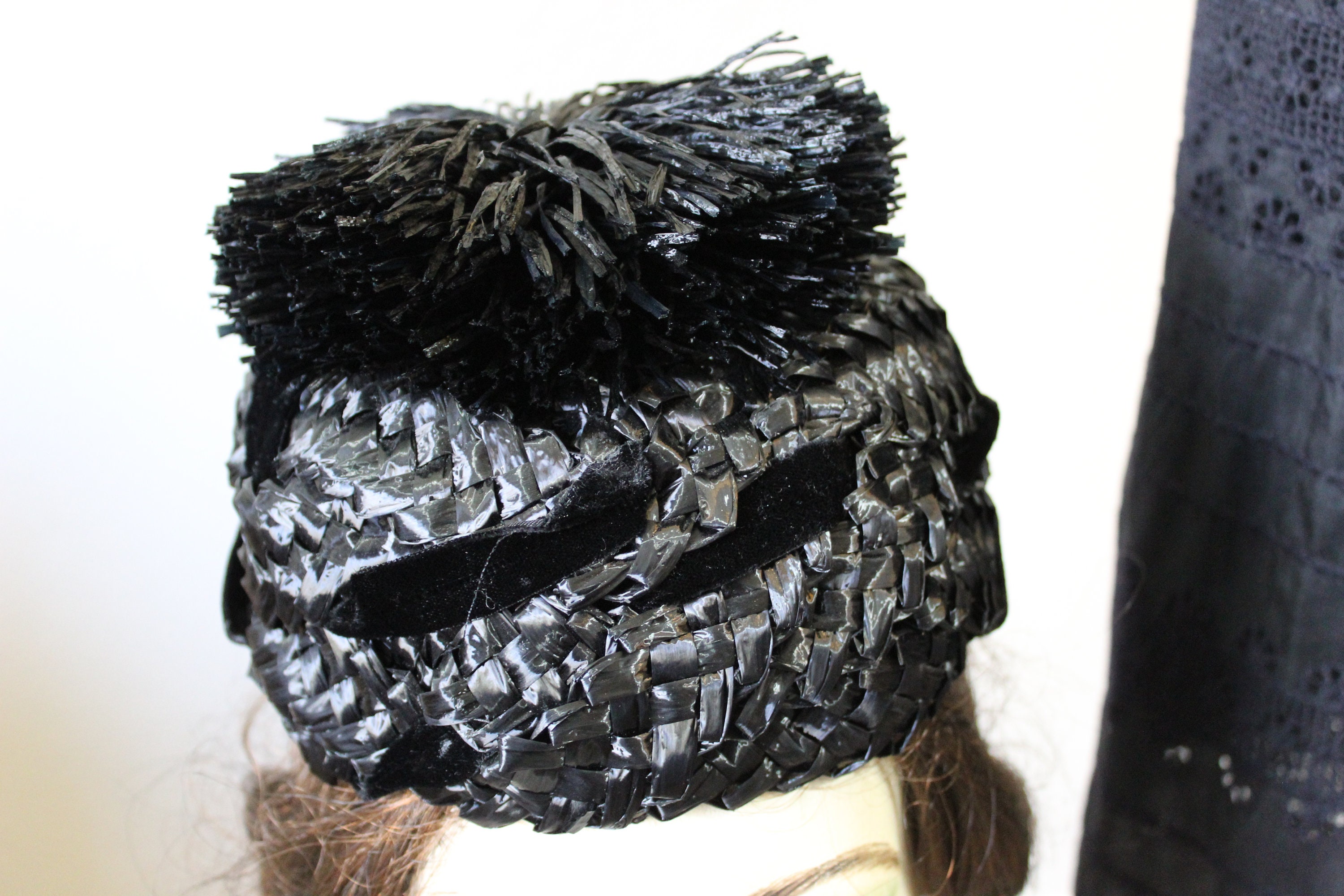 Vintage 1950s 60s Black Raffia Hat With Pom Pom Made in  display picture 1
