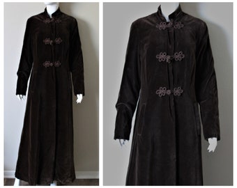 Vintage 1960s 70s I Magnin Raymond of London Mandarin Collar Brown Velvet Evening Opera Maxi Coat Victorian  Floor Length MOD // US 6 8