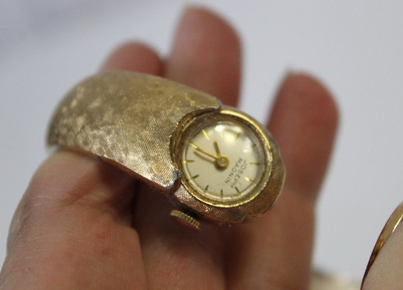 Vintage MOD Joseph Magnin California Gold Cuff Clamper Hidden wrist Watch MCM // bangle cuff image 4