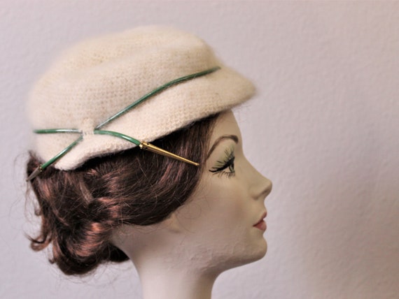 Vintage 40's 50s Ivory Angora fur Hand Crocheted W