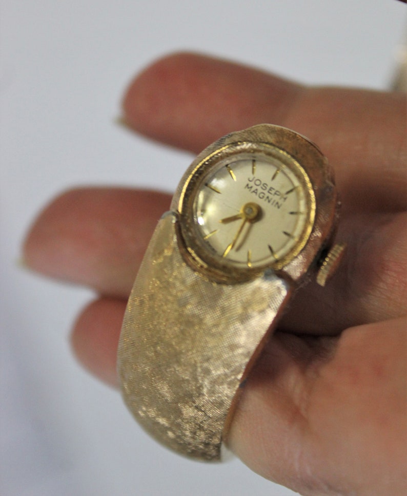 Vintage MOD Joseph Magnin California Gold Cuff Clamper Hidden wrist Watch MCM // bangle cuff image 3