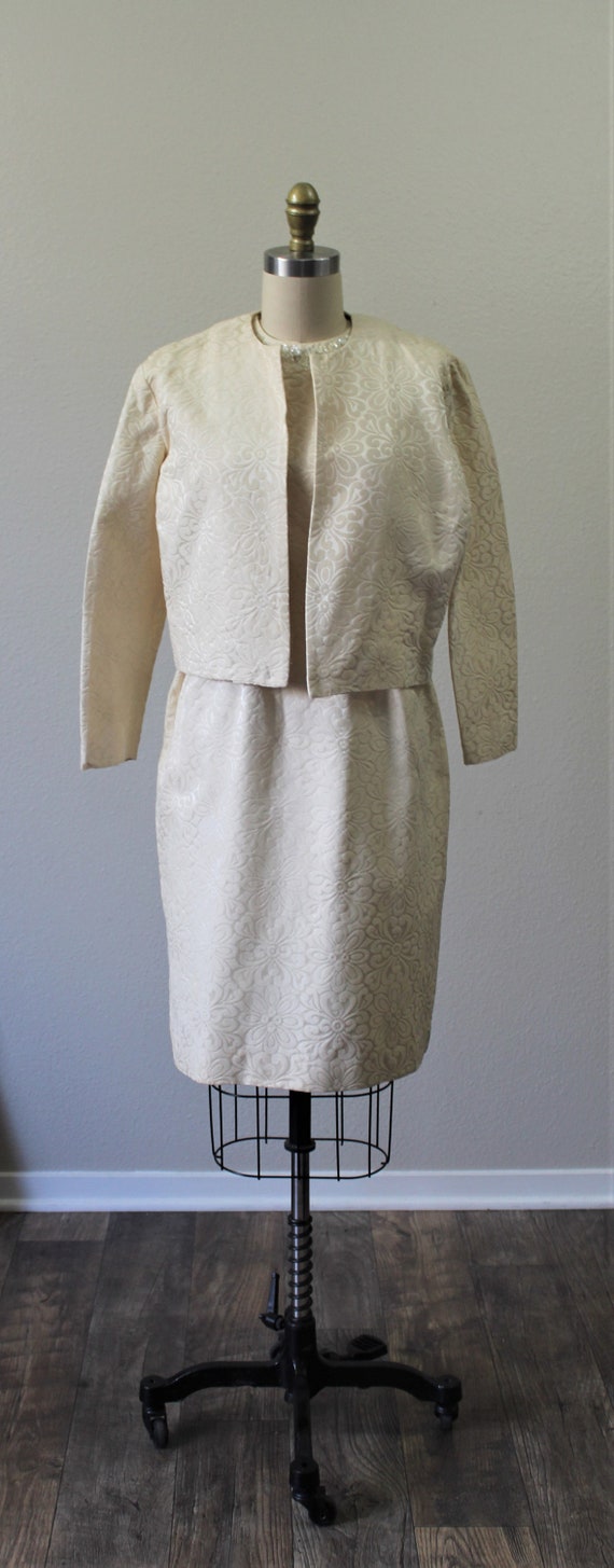 1960s JONATHAN LOGAN Dress Ivory Damask brocade D… - image 6