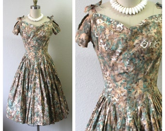 Vintage 50s Salmon Green Watercolor Floral Cotton Day Party Dress Tie Top Shoulders // Modern Size 0 2 xs s