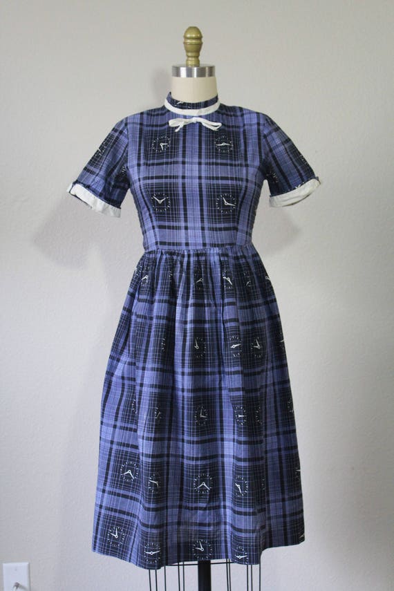 1940s Dress / Vintage 40's Novelty Print Fabric C… - image 3