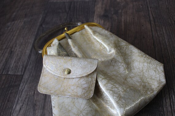 Vintage 1950's 60s Lucite Gold Confetti Handbag b… - image 8