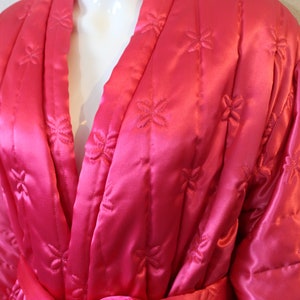 Vintage 50s 60s Rhapsody Hot pink Black Hollywood Pajama Quilted kimono Robe Lounge Set // Modern Size US 0 2 4 xs Small image 5