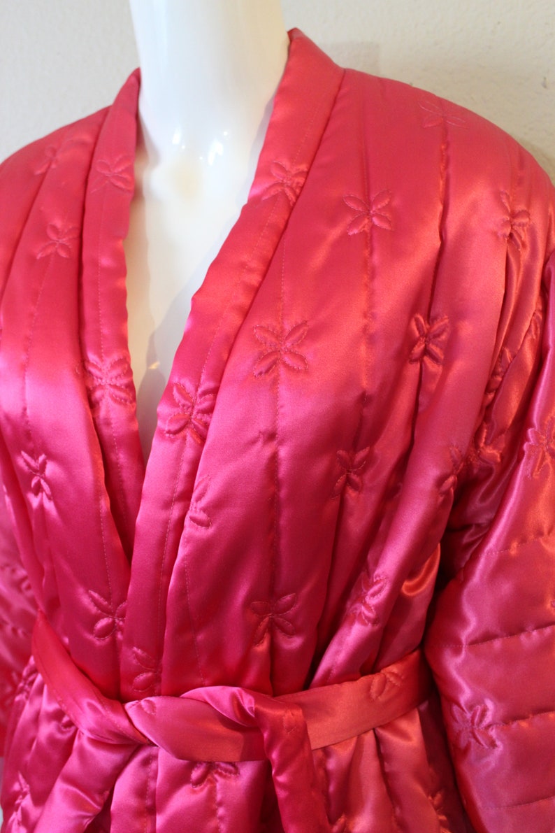 Vintage 50s 60s Rhapsody Hot pink Black Hollywood Pajama Quilted kimono Robe Lounge Set // Modern Size US 0 2 4 xs Small image 5