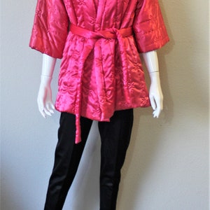 Vintage 50s 60s Rhapsody Hot pink Black Hollywood Pajama Quilted kimono Robe Lounge Set // Modern Size US 0 2 4 xs Small image 2