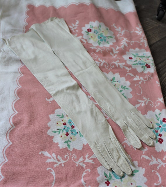 Vintage 40s 1950s Baby SOFT White Ivory Leather E… - image 3