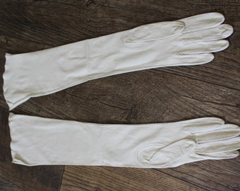 Vintage 40s 1950s Baby SOFT White Ivory Leather Elbow Length 19 1/2 inches Ladies GLOVES / size 6 - 6 1/2