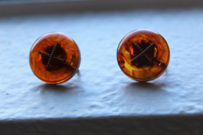 Vintage 1940s 50s Tortoise Brown Lucite brass button earrings Screw back pinup girl