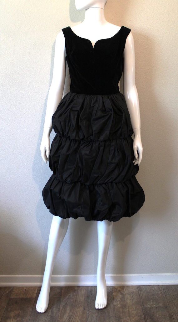 50s 60s Holiday Dress / Vintage 1960s Velvet Tiered Iconic Bubble Dress  Sleeveless LBD // US 6 Small Med - Etsy New Zealand